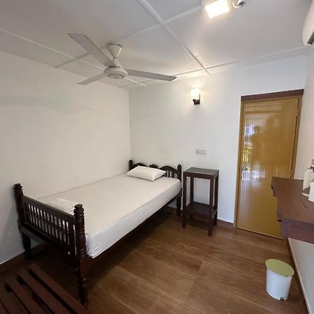 Hamilton House Hotel Negombo Bagian luar foto