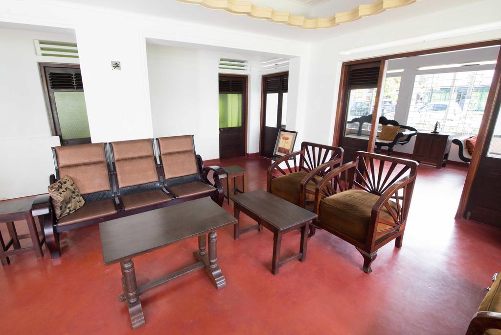 Hamilton House Hotel Negombo Bagian luar foto