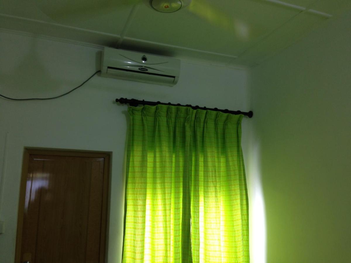 Hamilton House Hotel Negombo Bagian luar foto