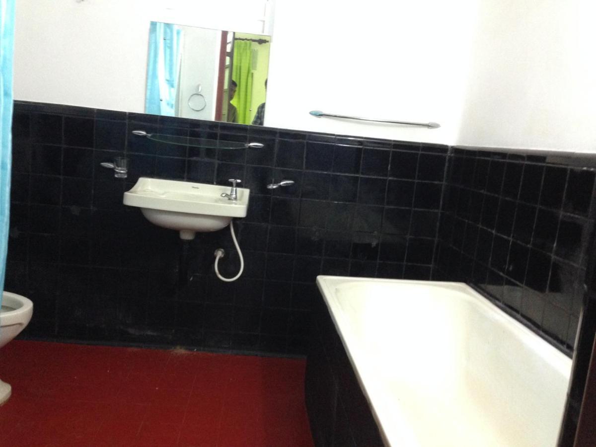 Hamilton House Hotel Negombo Bagian luar foto